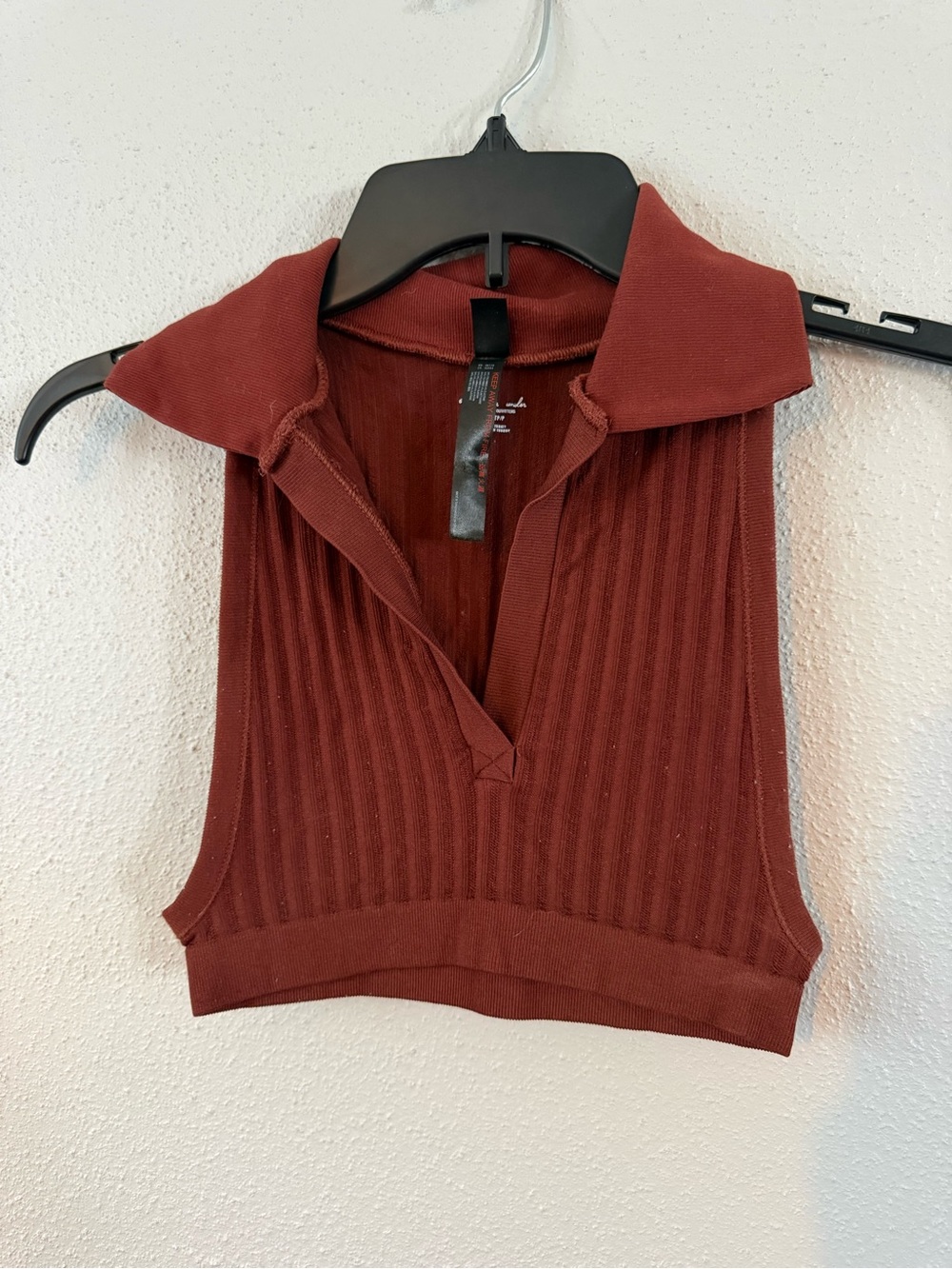 XS/ out from under Women’s Ribbed Polo Cropped Tank - Rust